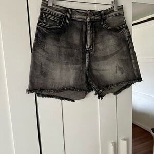 Women's Judy Blue Black Wash Stretch Denim Shorts Size Large
